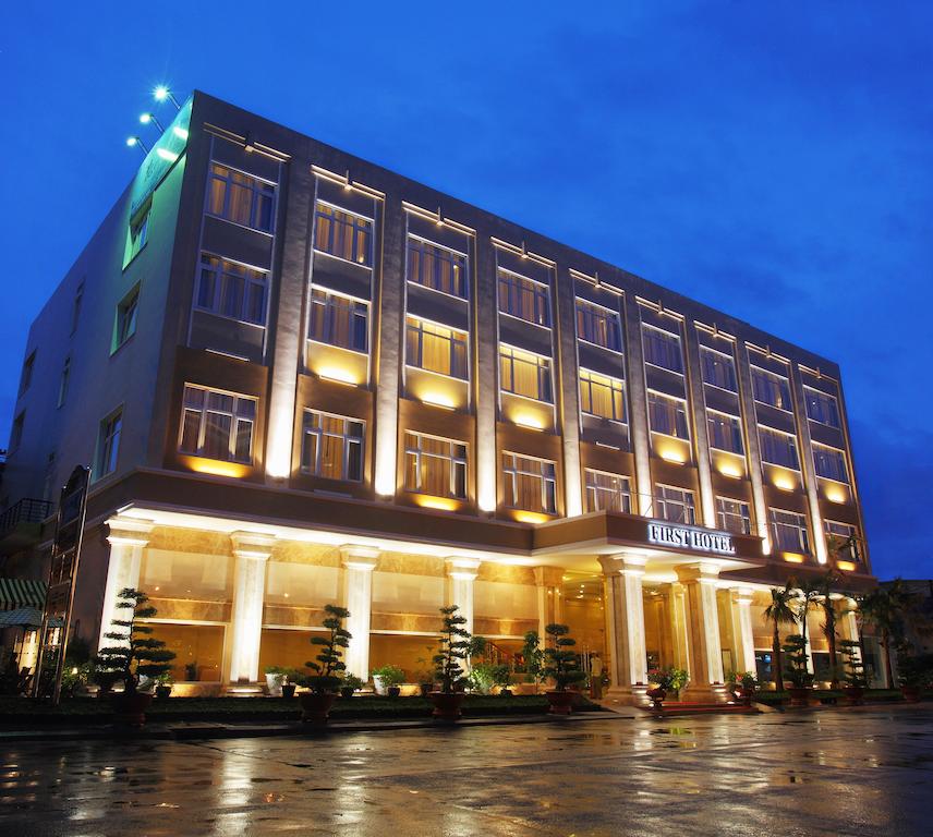 Khách sạn First - HCMC